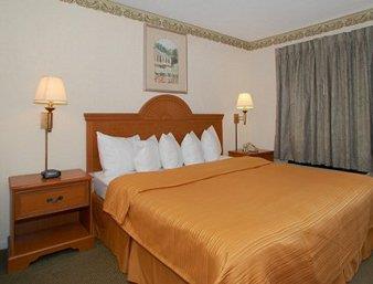 Fairbridge Inn Express North Lima Phòng bức ảnh